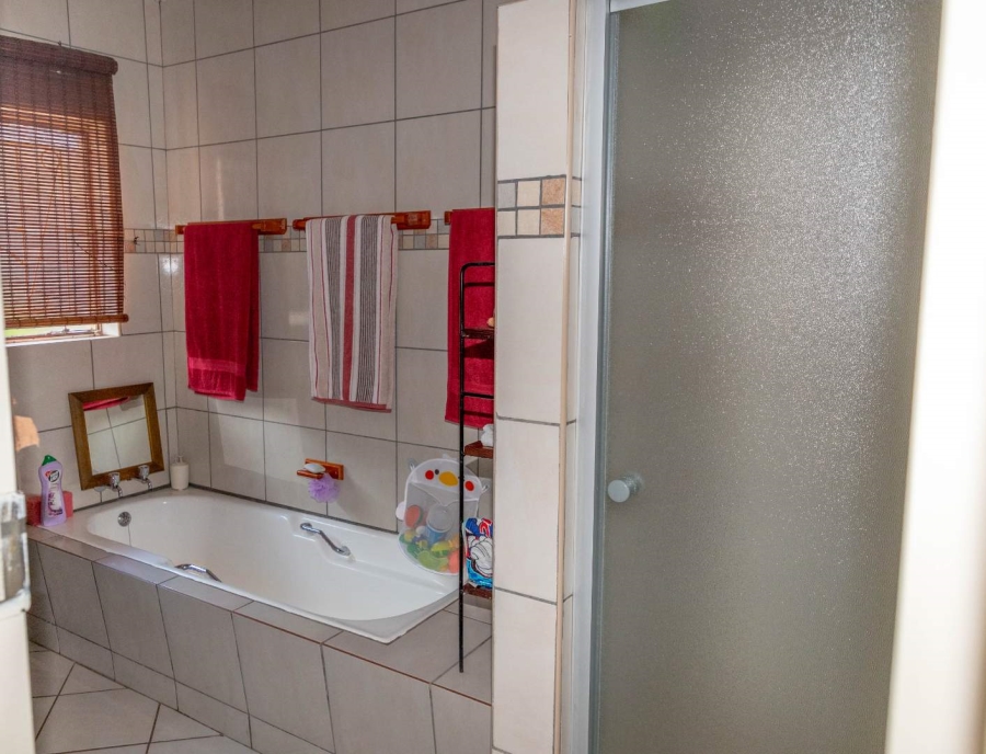 4 Bedroom Property for Sale in Deneysville Free State